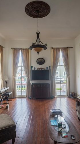 1802 Sealy St, Galveston TX 77550-3813 exterior