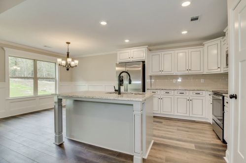 1211 Bubbling Springs Dr, Graniteville SC  29829 exterior