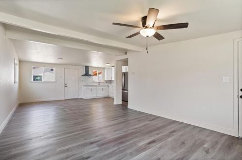 2720 Sparks Way, Modesto CA  95350-1744 exterior