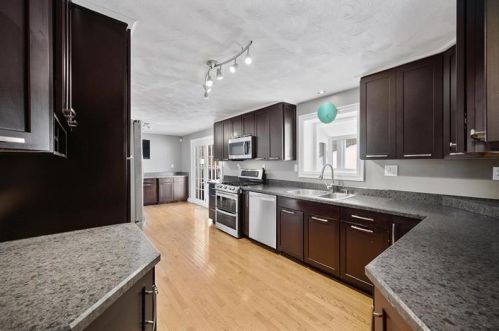 816 Clearview Dr, Verona, PA 15147-2937