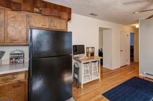 24 Serpentine Rd, Skyline Lakes NJ  07456-2521 exterior