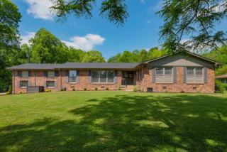 202 Northwind Dr, Goodlettsville, TN 37072-2920