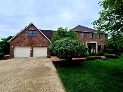 110 Seth Way, Washington Ch, OH 43160-8917