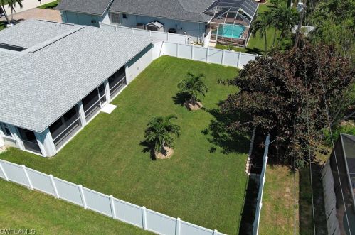 2114 47th St, Cape Coral, FL 33914-6739