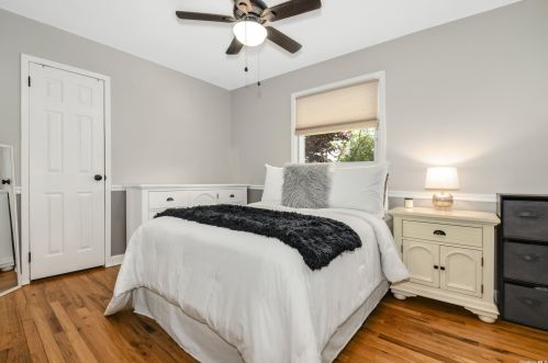 3 Lorijean Ln, Elwood NY  11731-4009 exterior