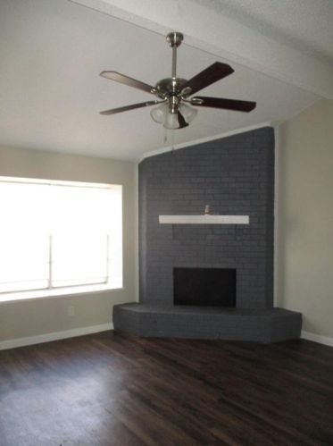 809 Tamerisk Dr, Lancaster TX  75134-2040 exterior