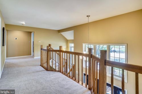 9111 Meadowcreek Ln, Lorton VA  22079-3238 exterior