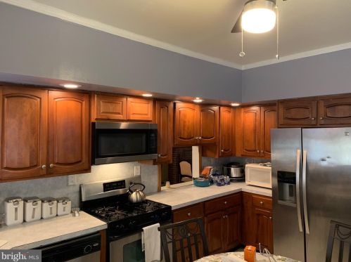 436 Bert Ave, Trenton NJ 08629-2703 exterior