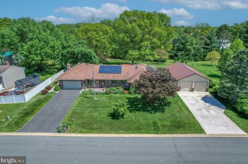 3 Vellan Dr, Bear, DE 19701-1516
