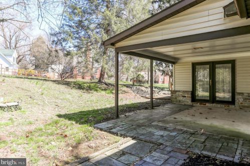 2958 Lincoln St, Camp Hill PA  17011-2832 exterior