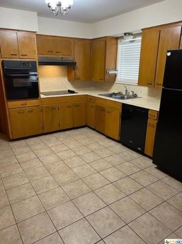 515 Jacob Rd, Green Lake, TX 77979-5539