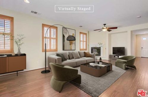 28814 Silversmith Dr, Santa Clarita, CA 91354-3038