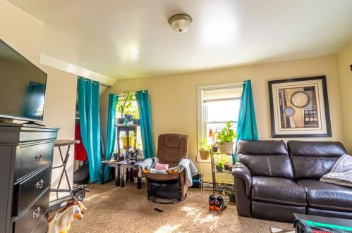 28 Oak St, Norwich CT  06360-5111 exterior