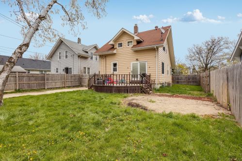 7110 16th Ave, Kenosha WI  53143-5332 exterior