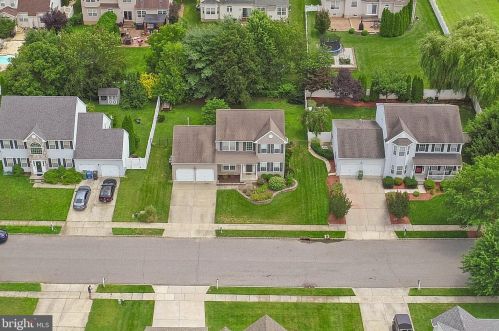 233 Beech Ln, Swedesboro NJ  08085-4033 exterior