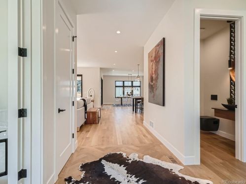 1085 Cook St, Denver CO  80209-4922 exterior