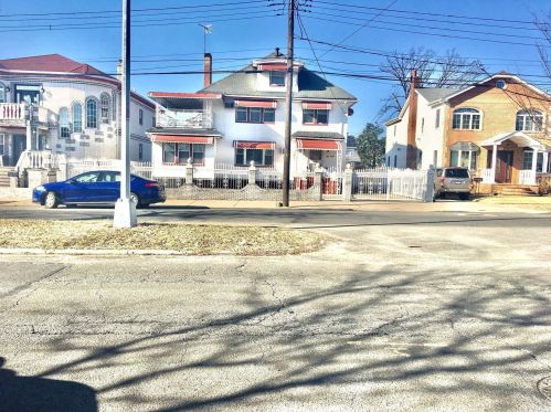 9142 Hollis Court Blvd, Jamaica, NY 11428-1129