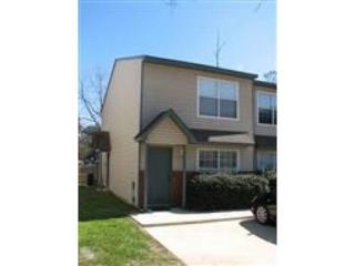 2736 Tess Cir, Tallahassee, FL 32304-1166