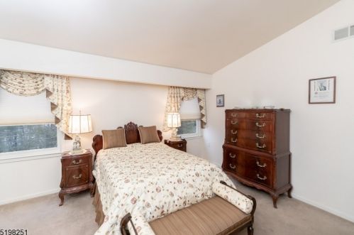 92 Canada Goose Dr, Hackettstown NJ  07840-3135 exterior