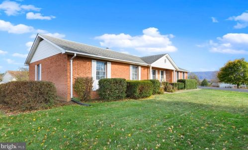 504 Jasper Ct, Woodstock VA  22664-1459 exterior