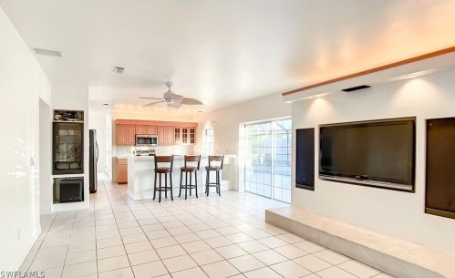28862 Winthrop Cir, Bonita Springs, FL 34134-3329