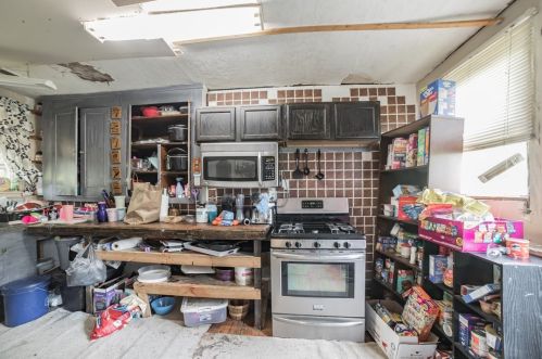 25 Shady Ave, North Charleroi PA  15022-1237 exterior