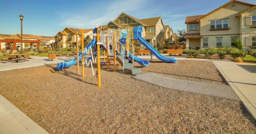 18083 Monterey Rd, Morgan Hill CA  95037 exterior