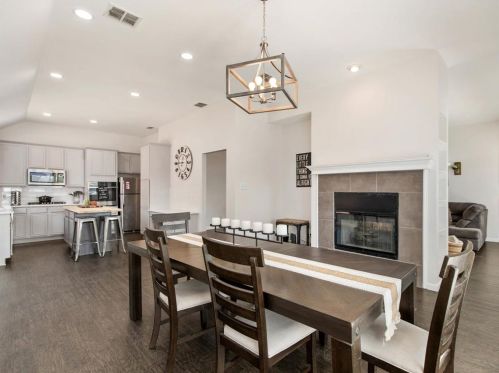 5064 San Jacinto Dr, Fort Worth TX 76137-5537 exterior