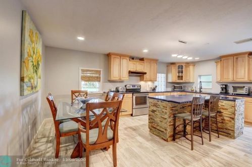 2420 Zeder Ave, Delray Beach, FL 33444-8119