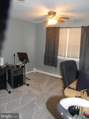 11008 Keswick Rd, Philadelphia PA  19154-4137 exterior