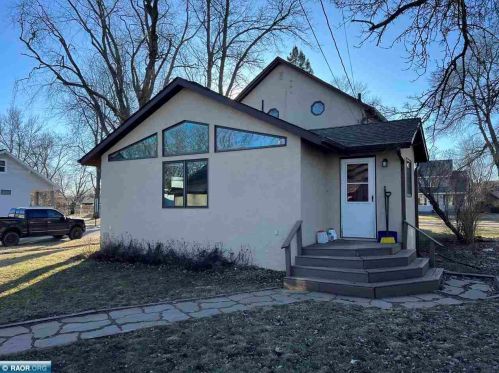 2130 11th Ave, Hibbing MN  55746-1835 exterior