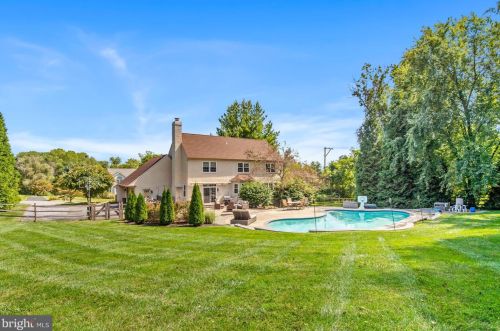 501 Fox Hollow Dr, Kennett Sq, PA 19348-1673