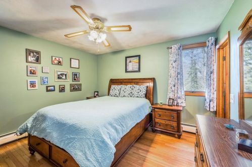 107 Allenton Rd, North Kingstown RI  02852-5914 exterior