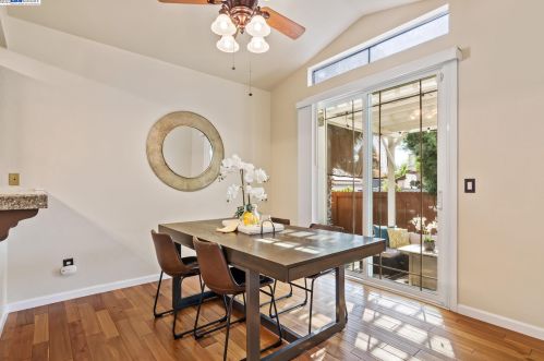 736 Clifton Way, Vacaville CA  95688-8547 exterior