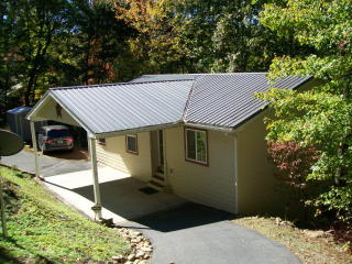 412 Trimont Mountain Rd, Franklin, NC 28734-0326
