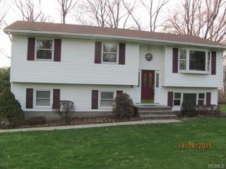 51 Beechwood Dr, Congers, NY 10920-1703