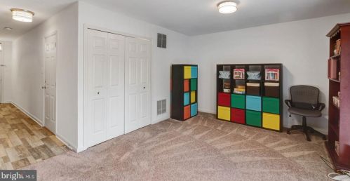 9240 Lorton Valley Rd, Lorton VA  22079-2912 exterior