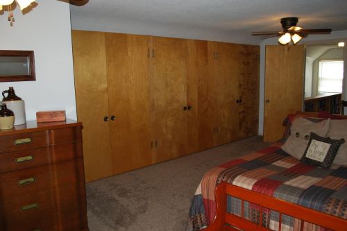 521 Hampton St, Fairmont MN  56031-3835 exterior
