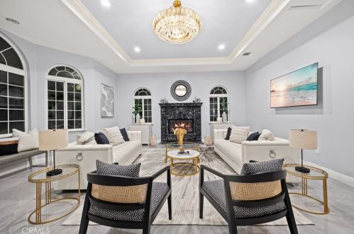 568 Avenida Esplendor, Walnut CA  91789-2684 exterior