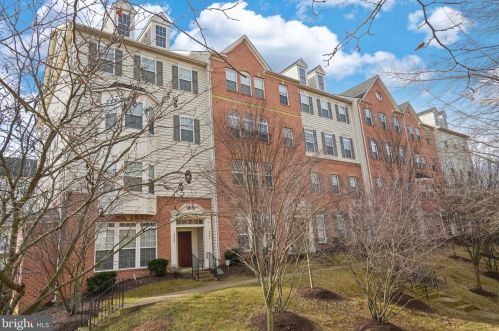 2589 Eastbourne Dr, Woodbridge, VA 22191-4092