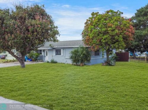 1633 2nd St, Boynton Beach, FL 33435-2706
