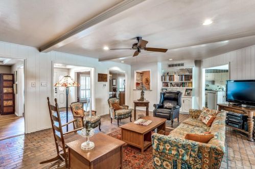 4455 Forest Bend Rd, Dallas TX  75244-6418 exterior