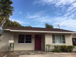 919 16th Ave, Saint Petersburg FL  33704-4259 exterior