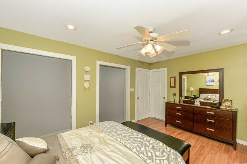33 Marc Dr, Panamoka NY  11961-2105 exterior