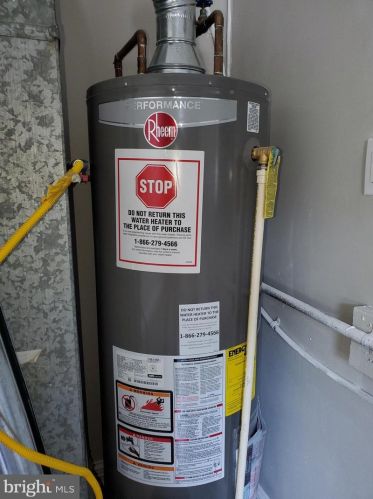 100 Echohill Ln, Willingboro NJ  08046-2206 exterior