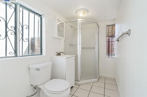 1532 69 Ave, Oakland CA  94621-3424 exterior