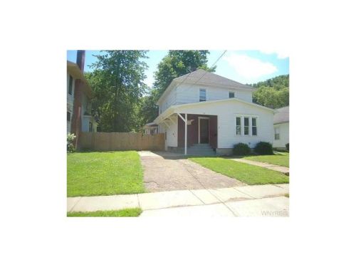 78 Maple Ave, Gowanda NY  14070-1315 exterior