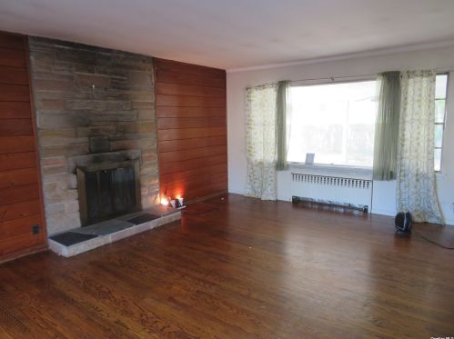 14 Hernan Ave, Matinecock, NY 11560-1229