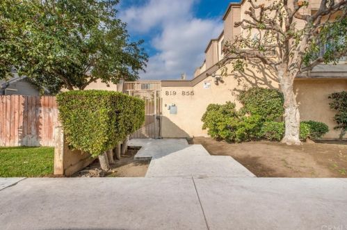 825 9th St, Long Beach, CA 90813-4760