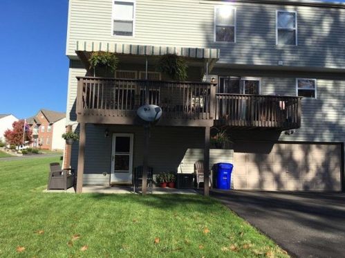 326 Commodore Dr, Mc Donald, PA 15057-2187